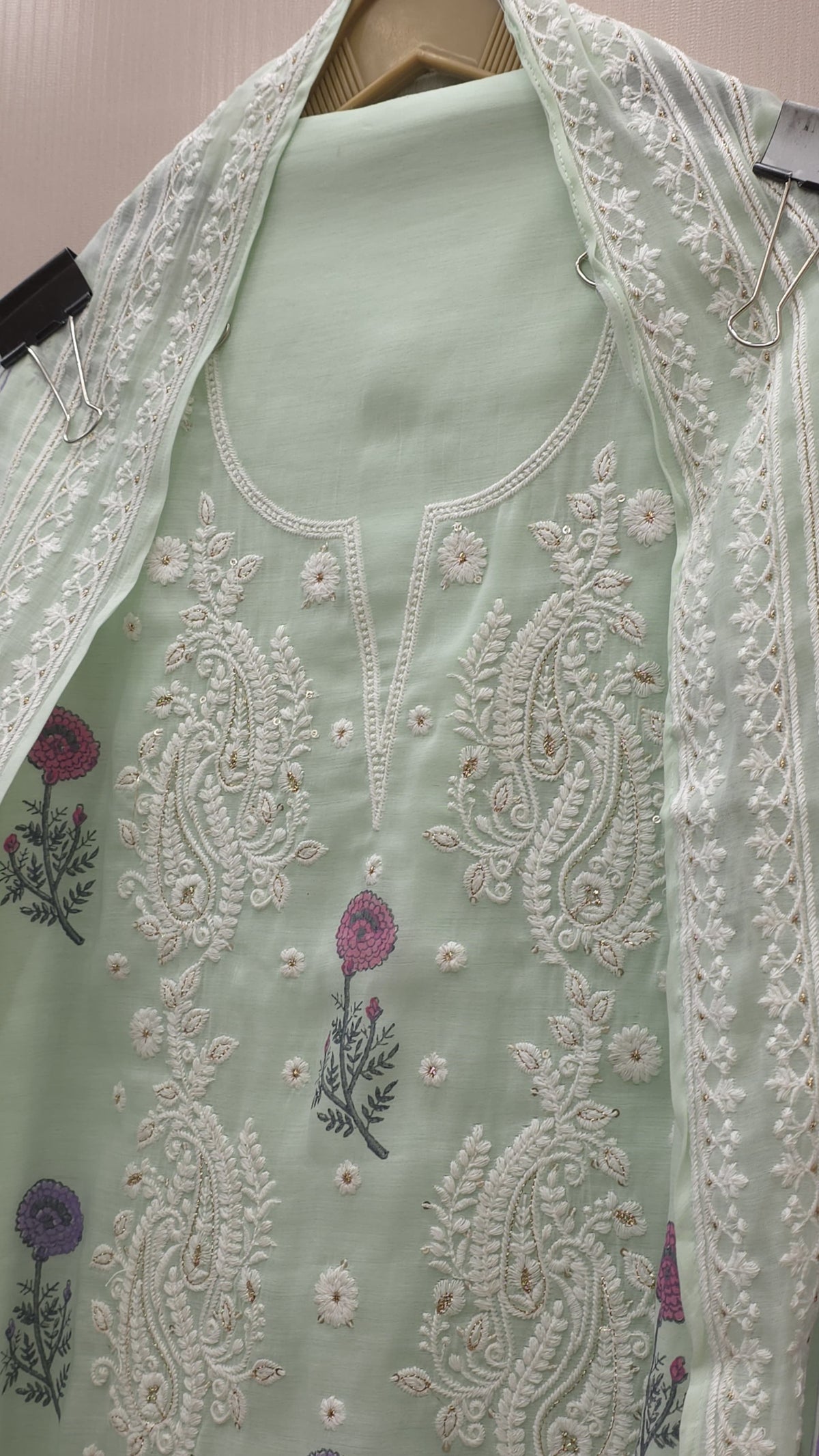 Lucknowi Embroidery Printed Mulchanderi Suit