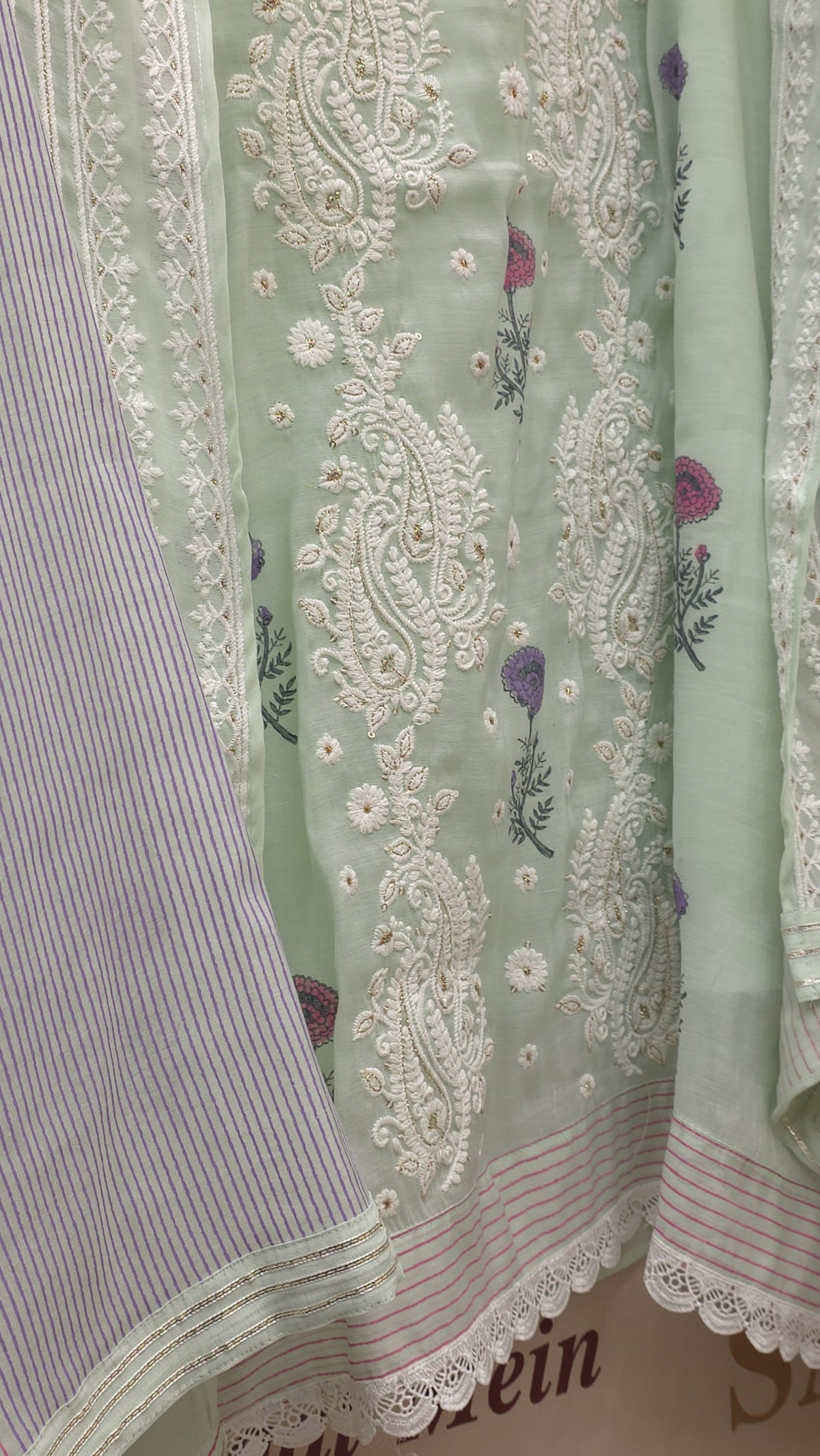 Lucknowi Embroidery Printed Mulchanderi Suit