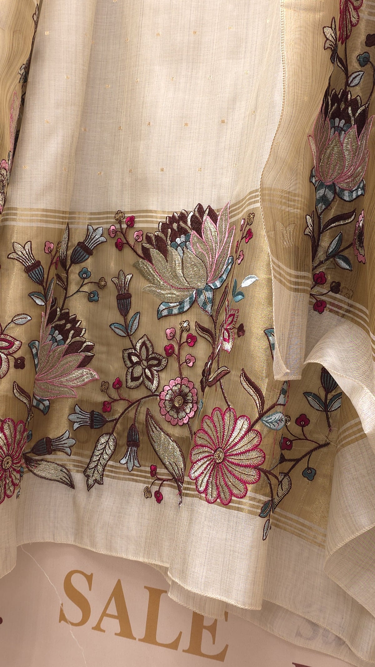 Jamdani Suit With Elegant Threadwork