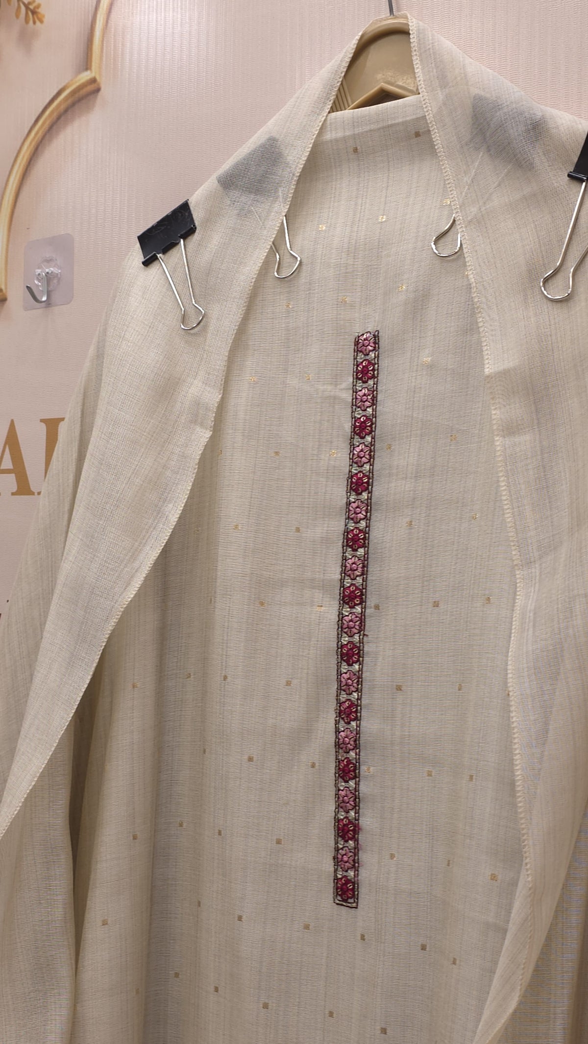 Jamdani Suit With Elegant Threadwork