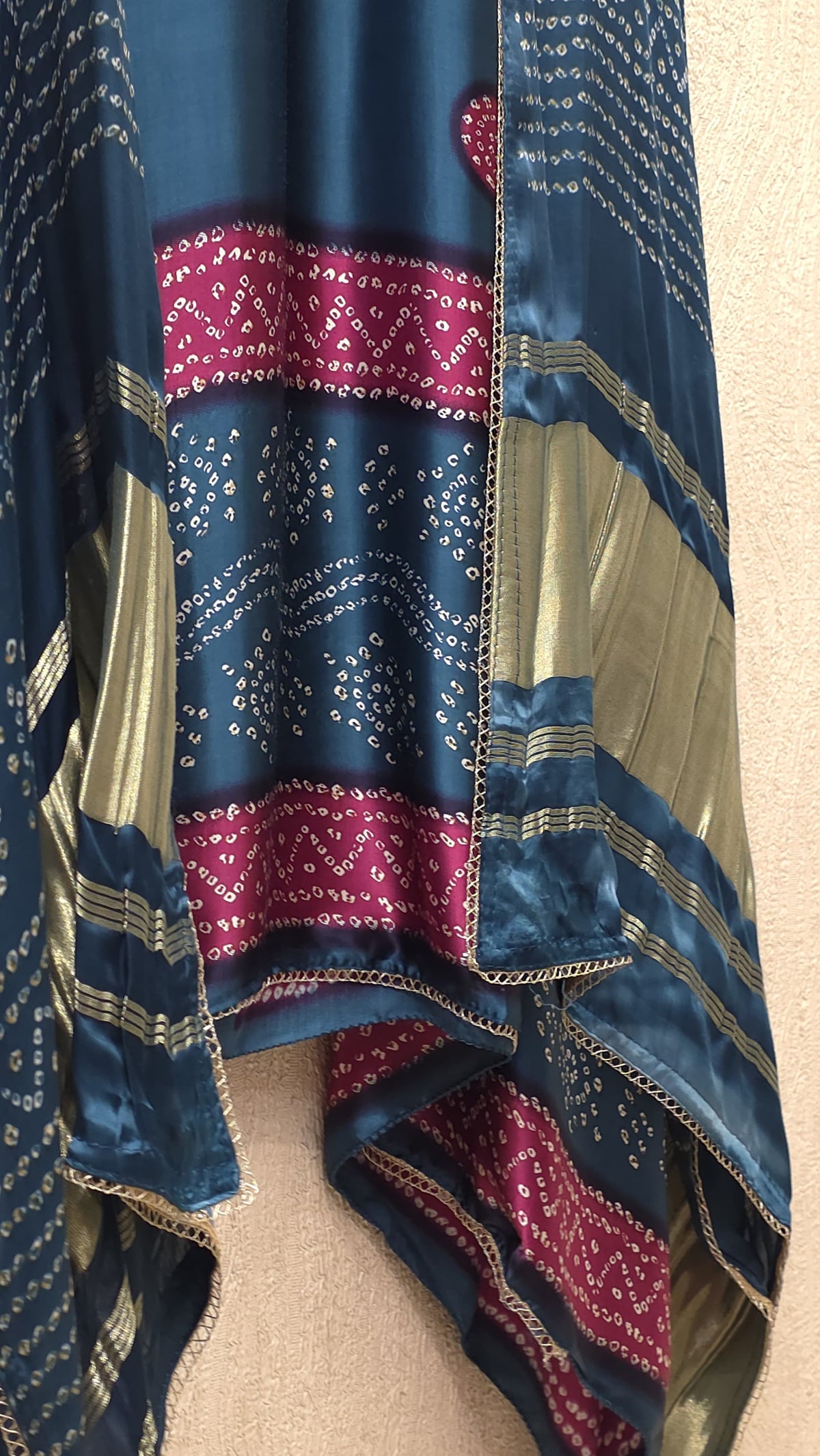 Gajji Silk 20.O with Golden Weave Border