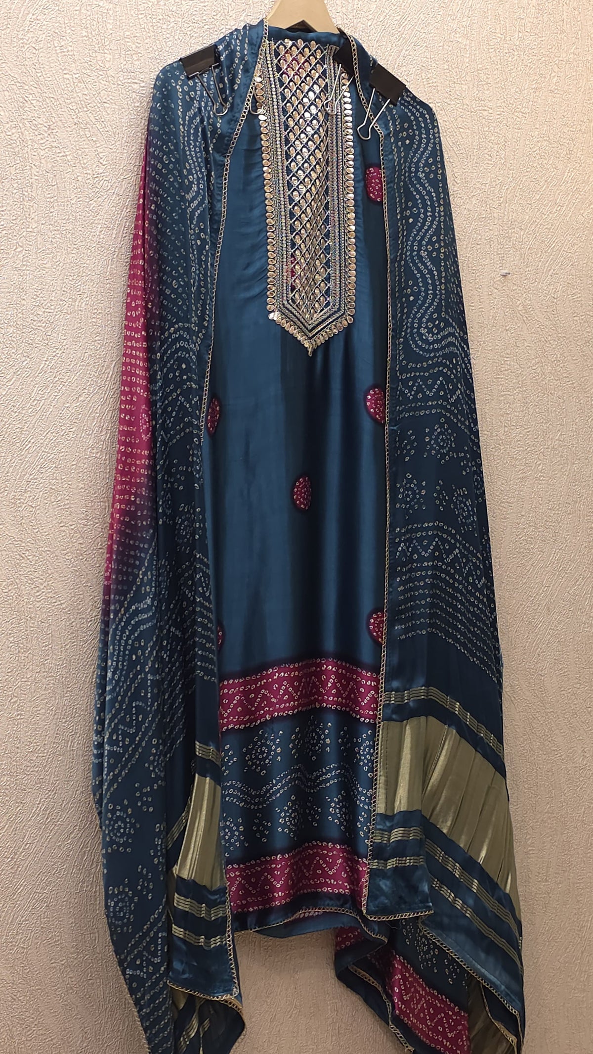 Gajji Silk 20.O with Golden Weave Border