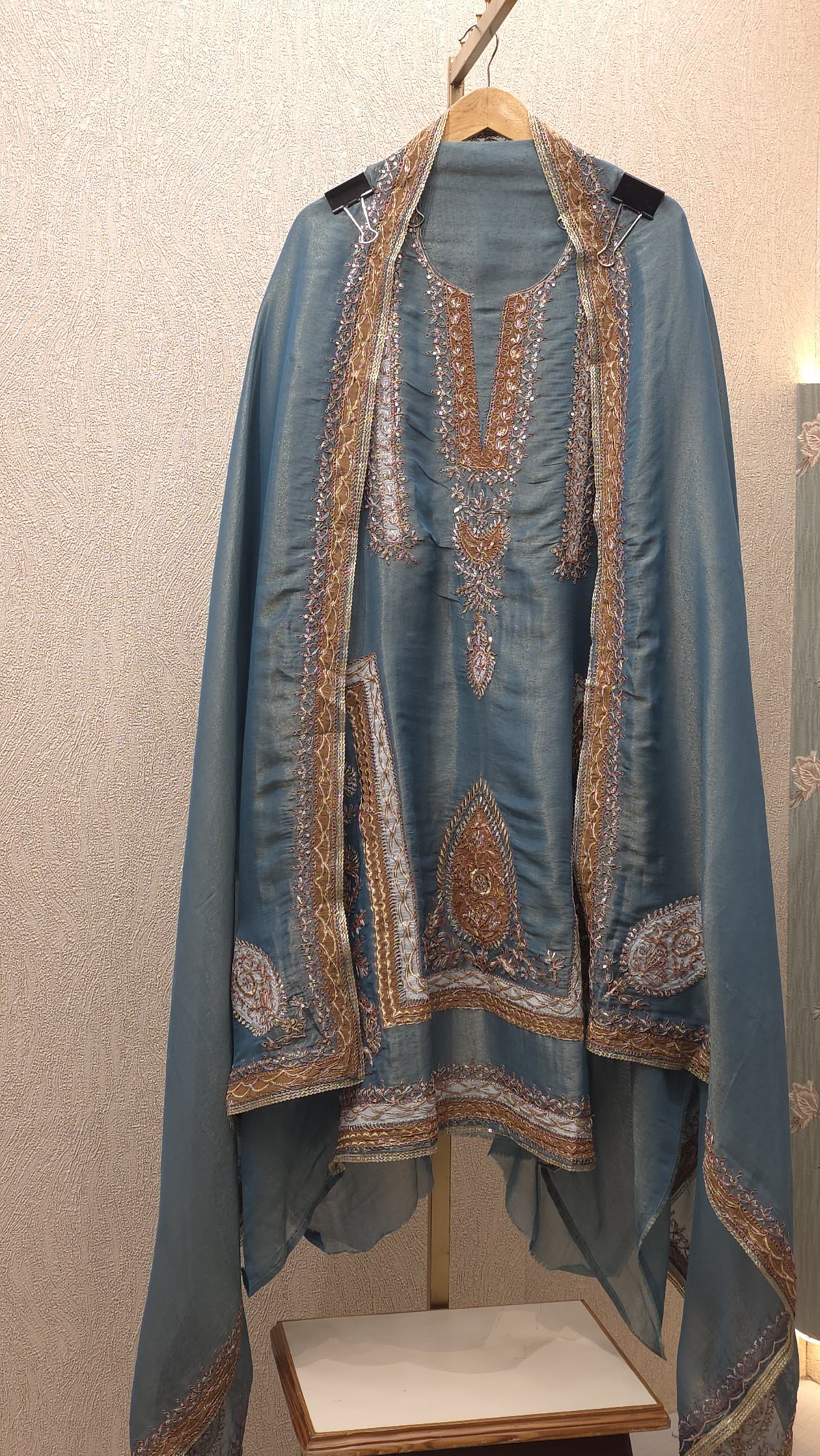 Celebrity Designer Inspired 9.0 (Nidhe Tholia)
