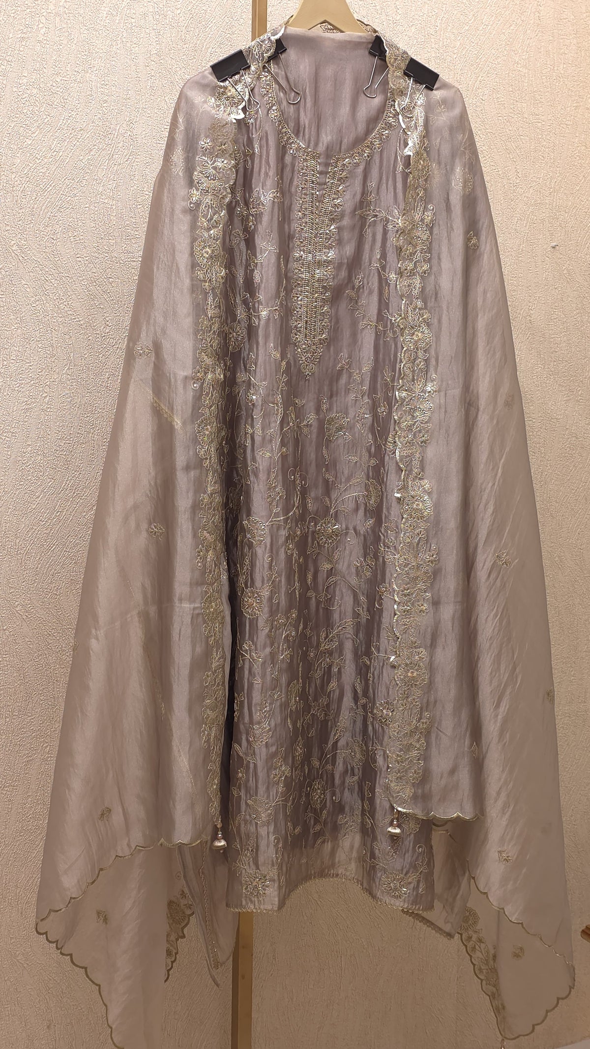 luxurious Pure Tissue Matte Gold Pitta Suit