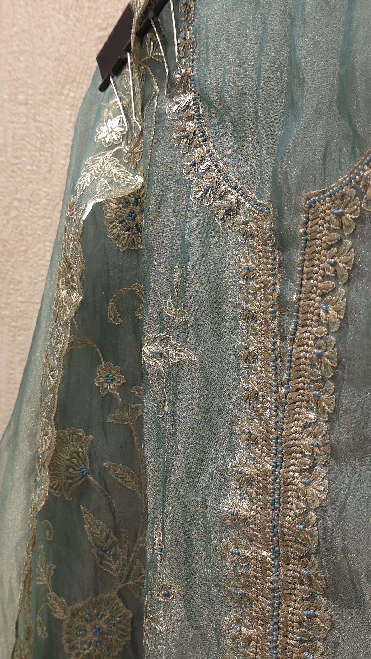 luxurious Pure Tissue Matte Gold Pitta Suit