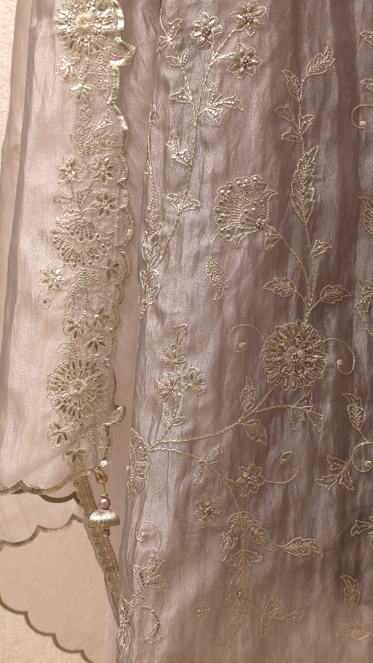 luxurious Pure Tissue Matte Gold Pitta Suit