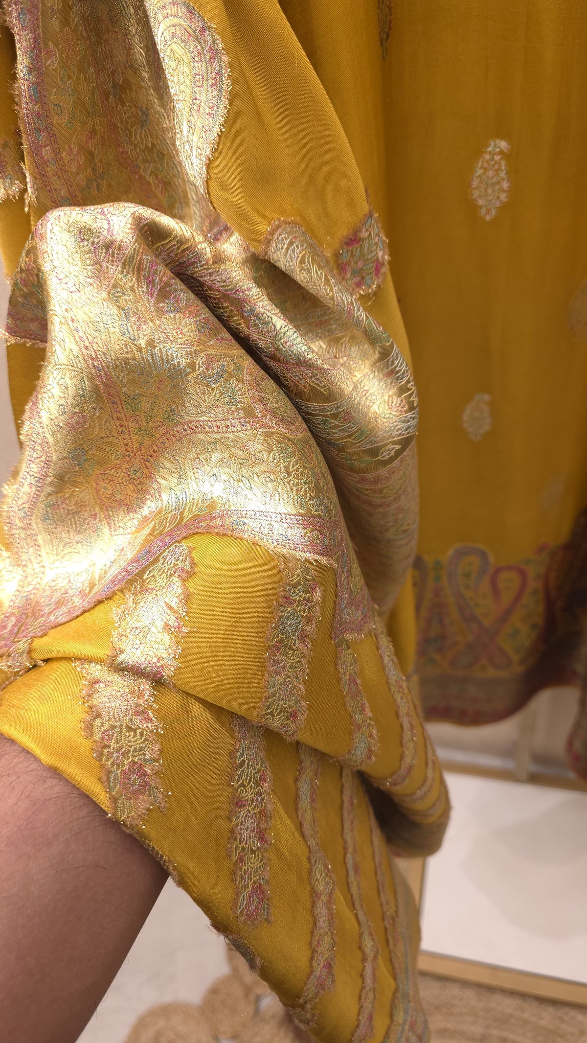 Silk Jacquard Weave suits with Position Printing 10.O