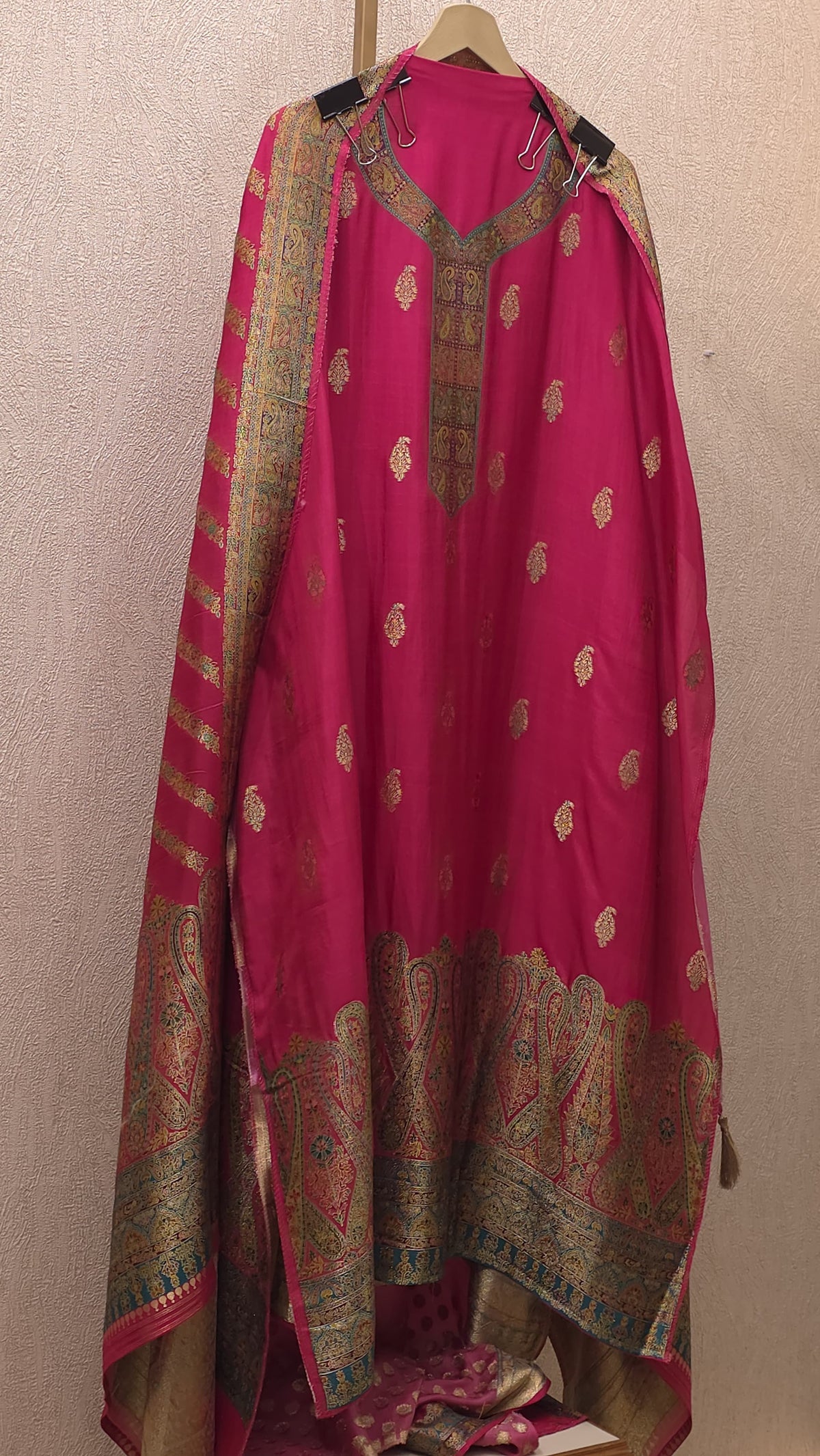 Silk Jacquard Weave suits with Position Printing 10.O