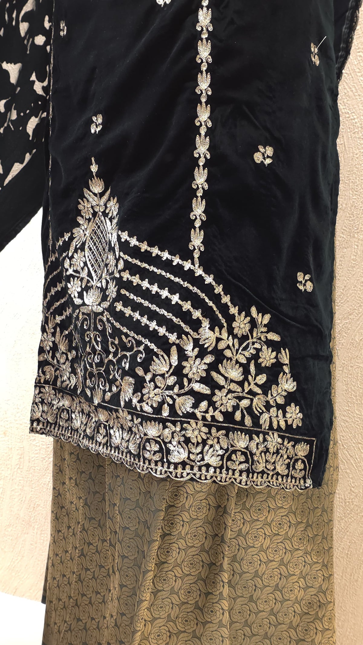Velvet Suit with Brasso dupatta & Jamawar Silk bottom 4.O