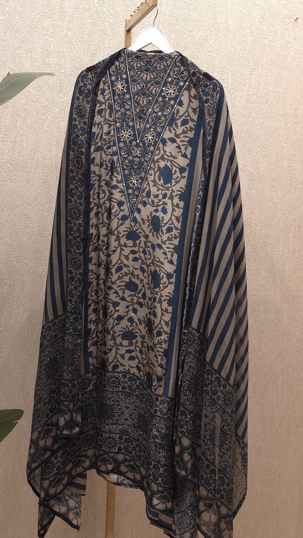 Kalamkari Crepe Designer Suit