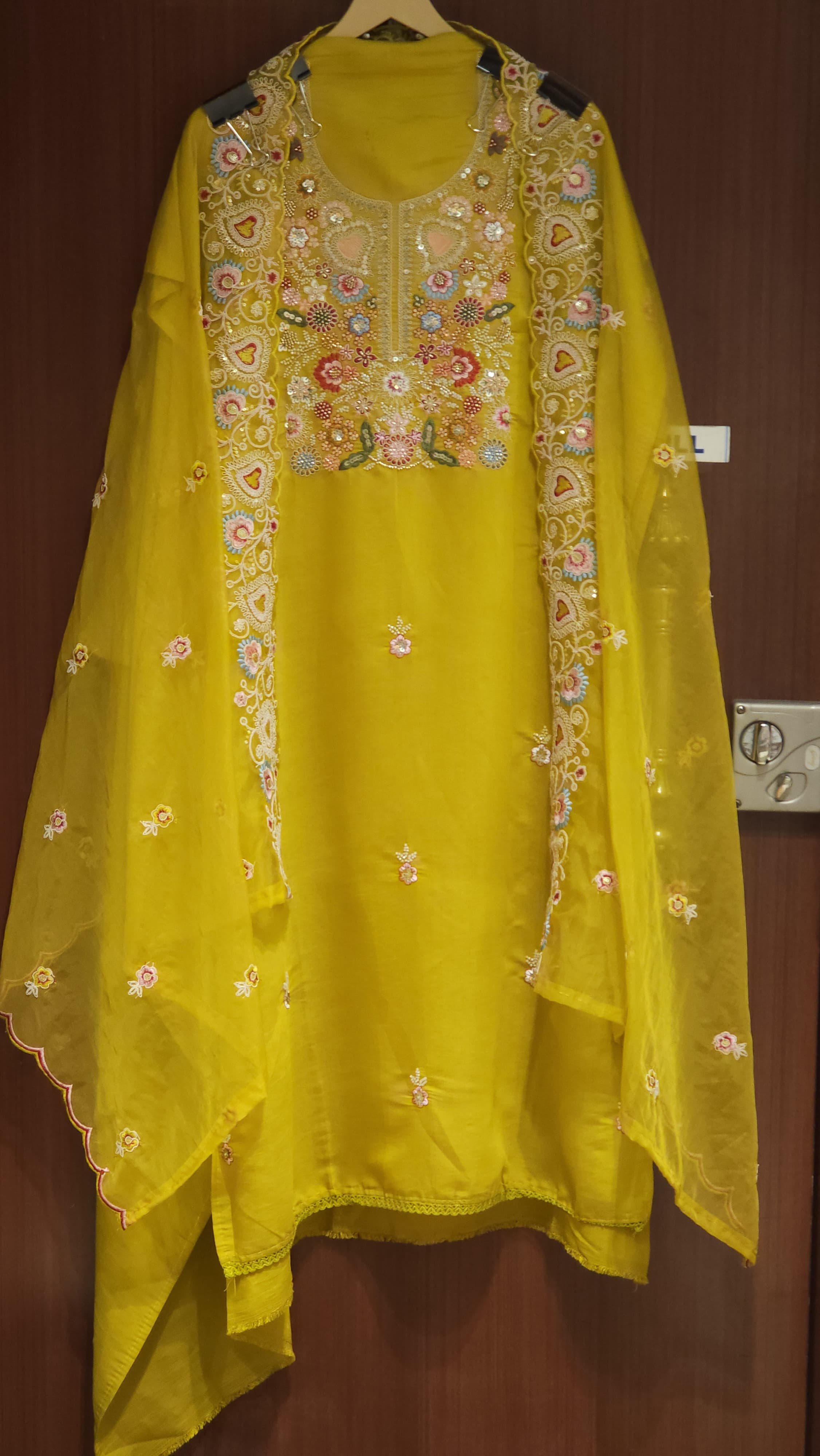 "Calcutta" Inspired, Modal Masleen Suit