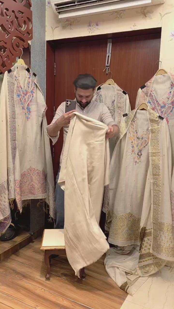 Jamdani Khaddi Weave Suit- A Rear Craft