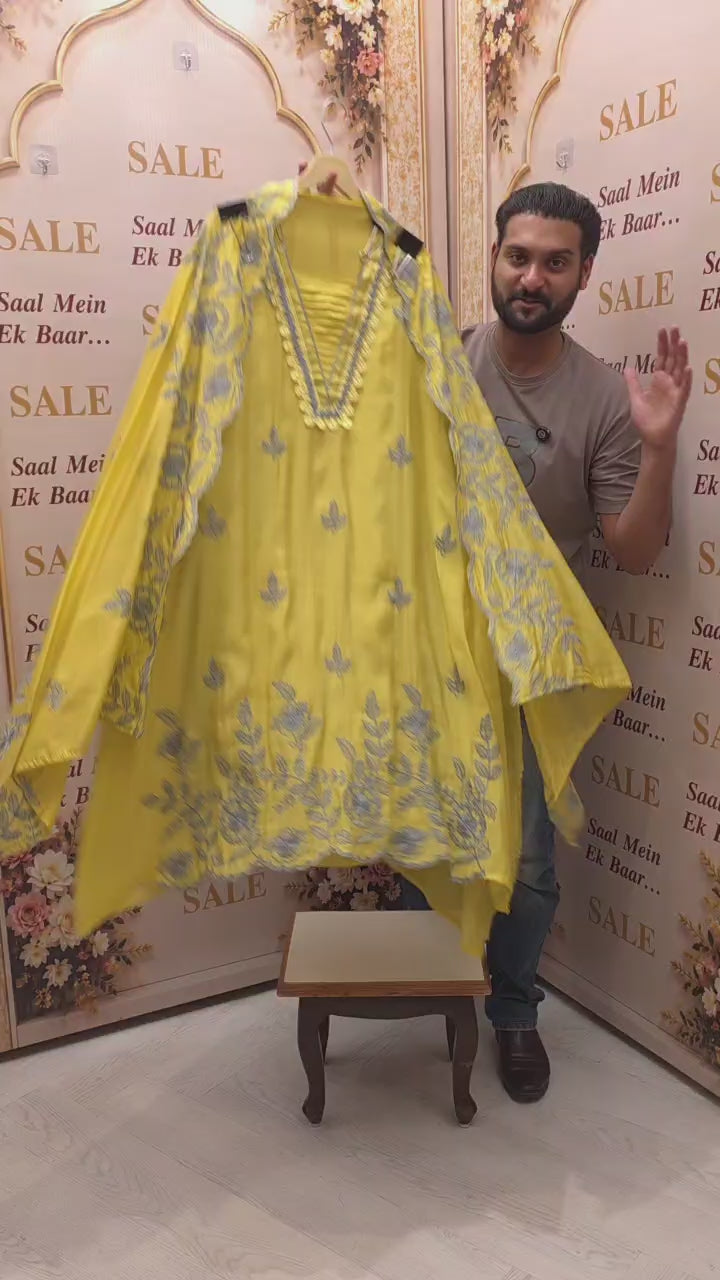 Smart Casual Threadwork Mulchanderi Suit