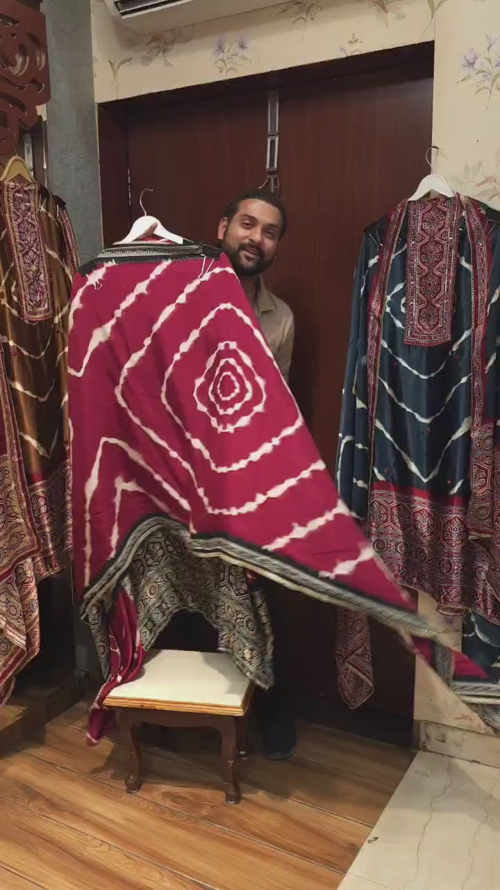 Gajji Silk 7.O with Ajrakh Bandhani Fusion Prints