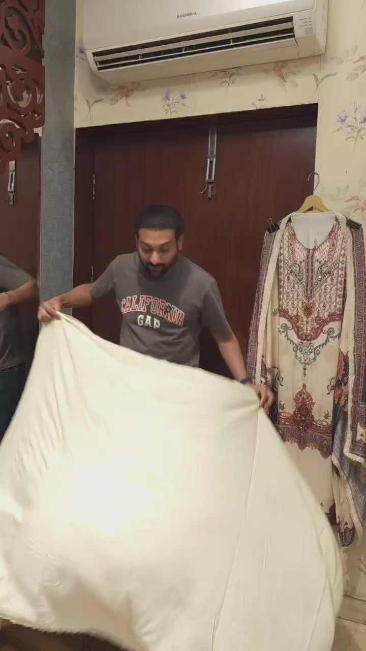 Rear Pakistani Printed- Muslin Suit with handwork