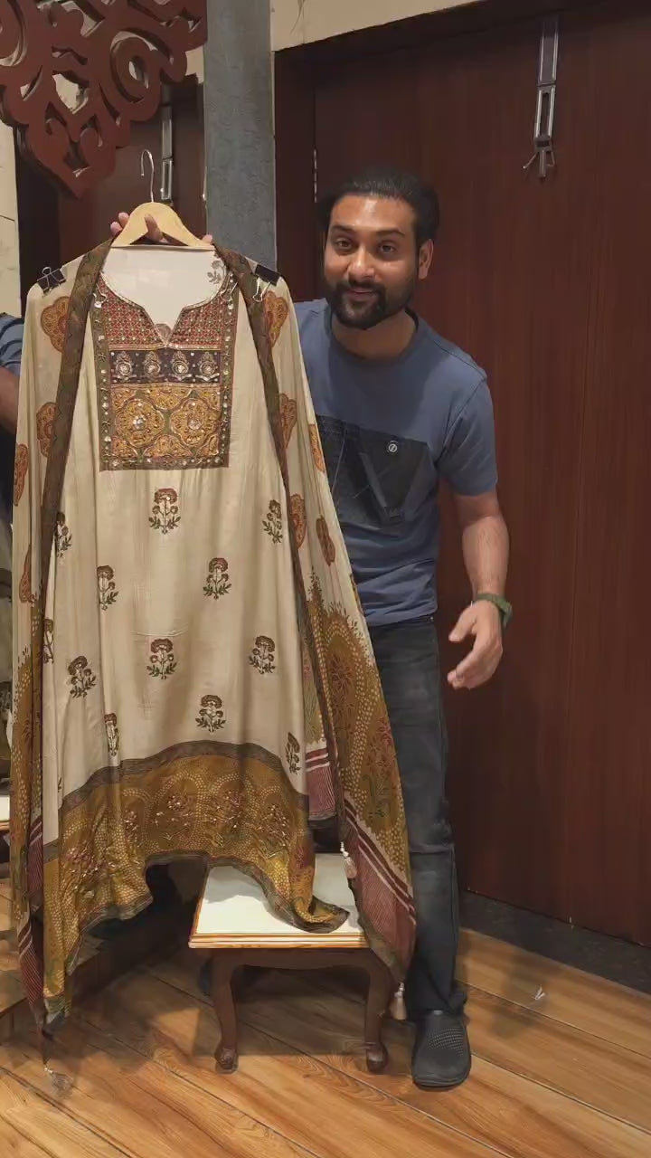 Soft Olive Kalamkari Crepe Suit