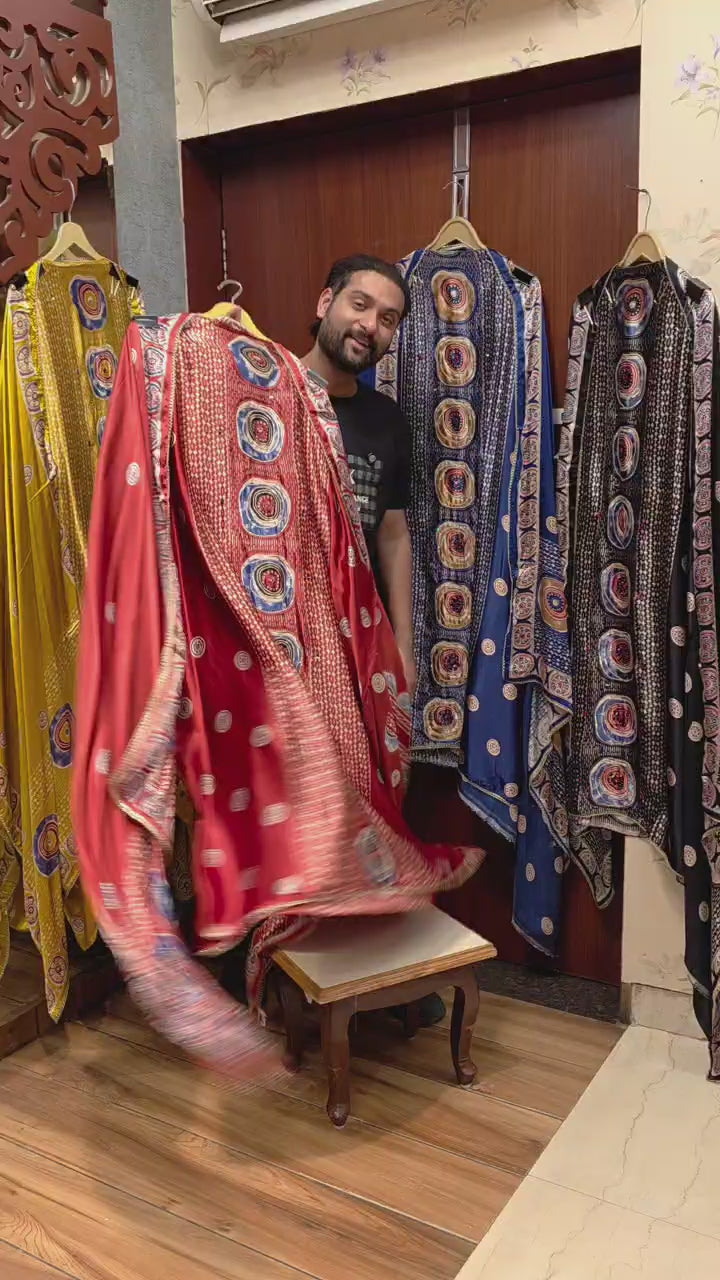 Gajji Silk 12.O with Jaipuri Shibori Prints