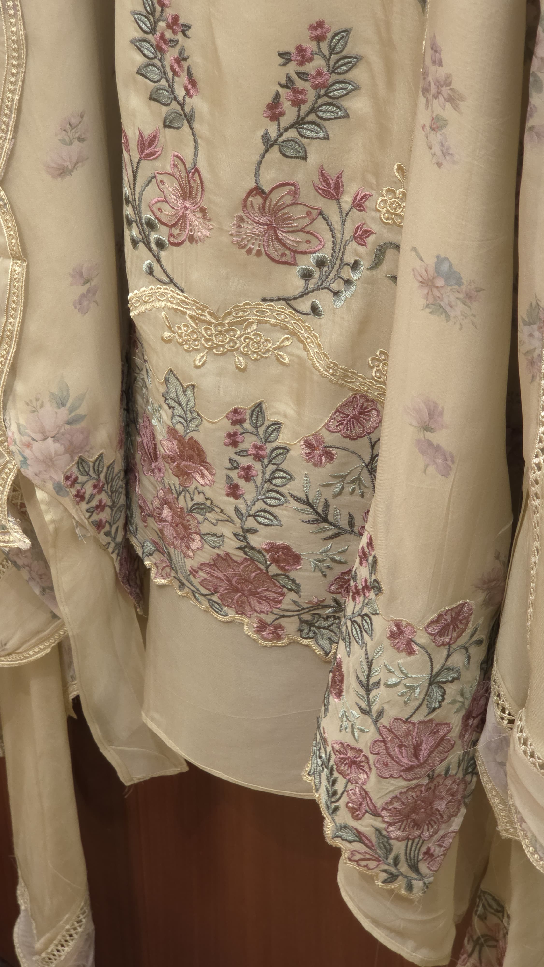 Exhibition's Choice Pakistani Pure Organza Suit 5.O